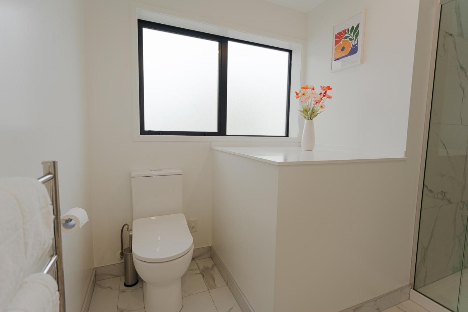 כרייסטצ'רץ' Modern 2 Bedroom Townhouse In Cbd With Parking! Sleeps 5 מראה חיצוני תמונה