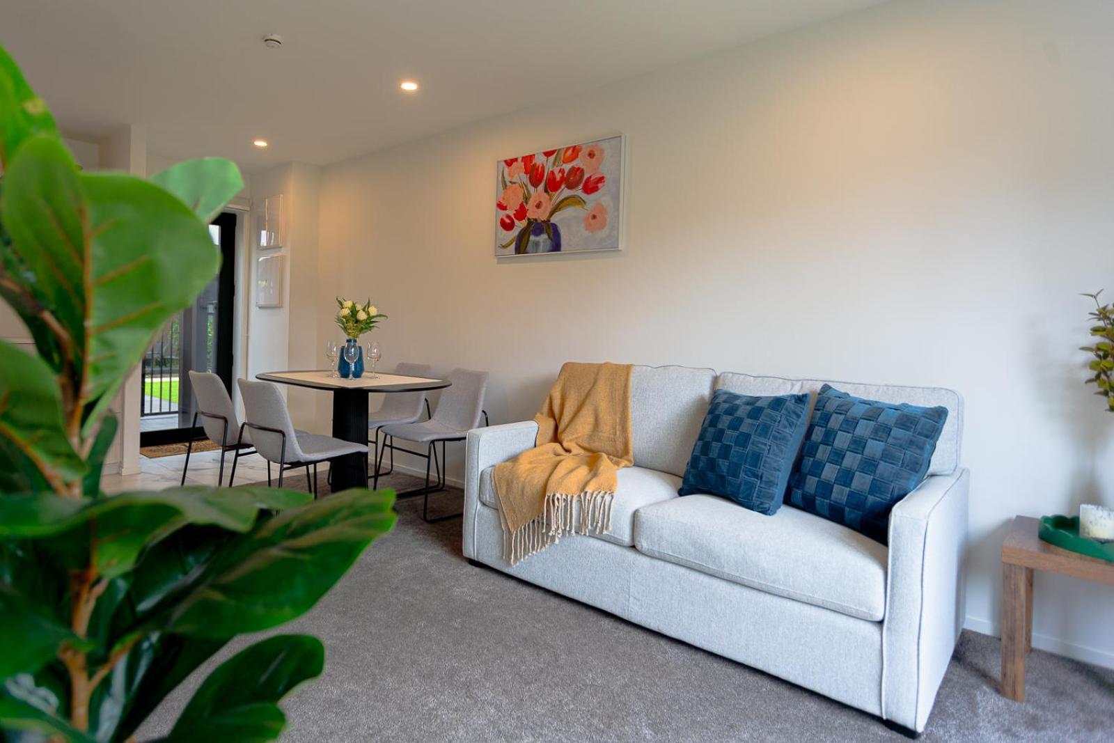 כרייסטצ'רץ' Modern 2 Bedroom Townhouse In Cbd With Parking! Sleeps 5 מראה חיצוני תמונה